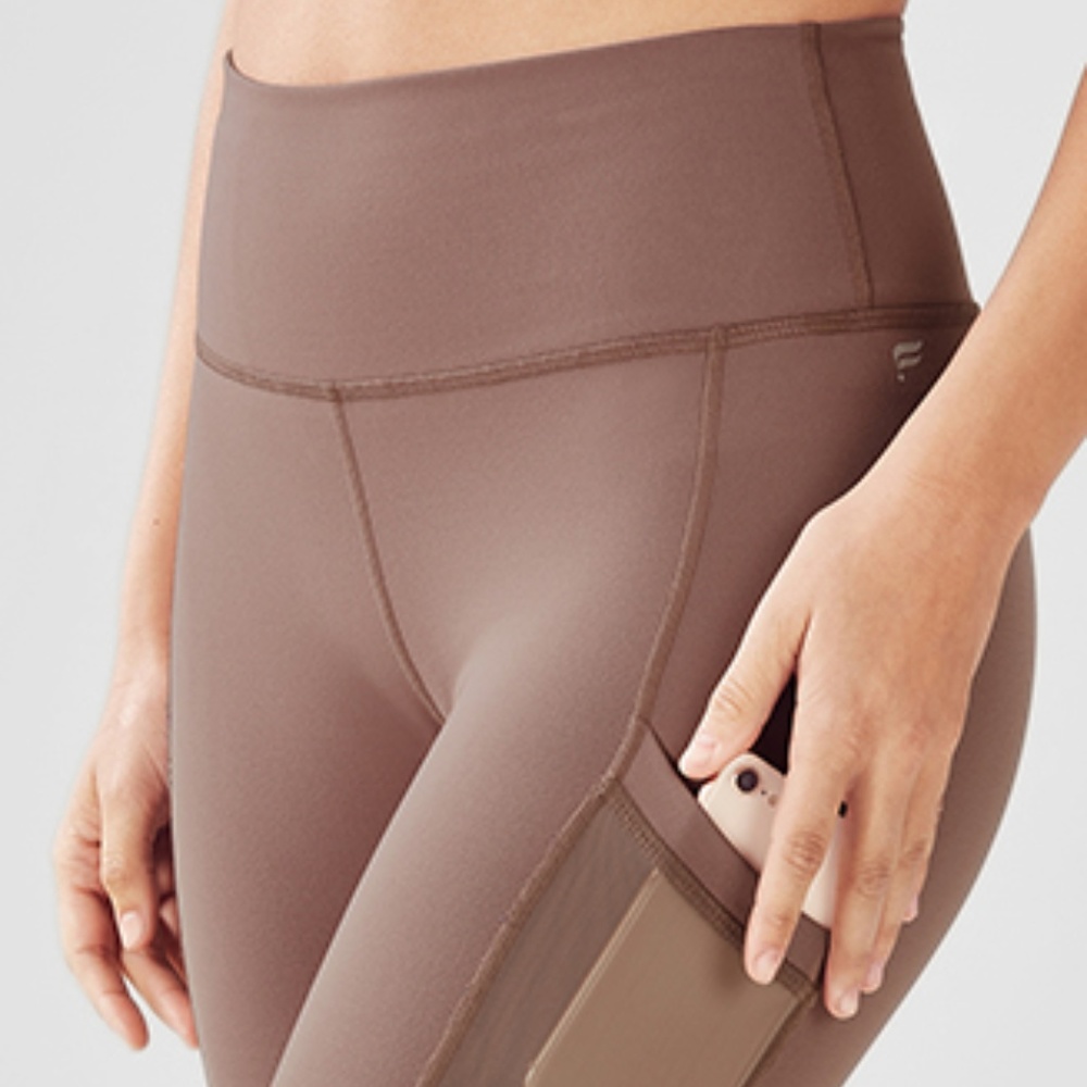 Fabletics Mila Pocket Capri XXL
